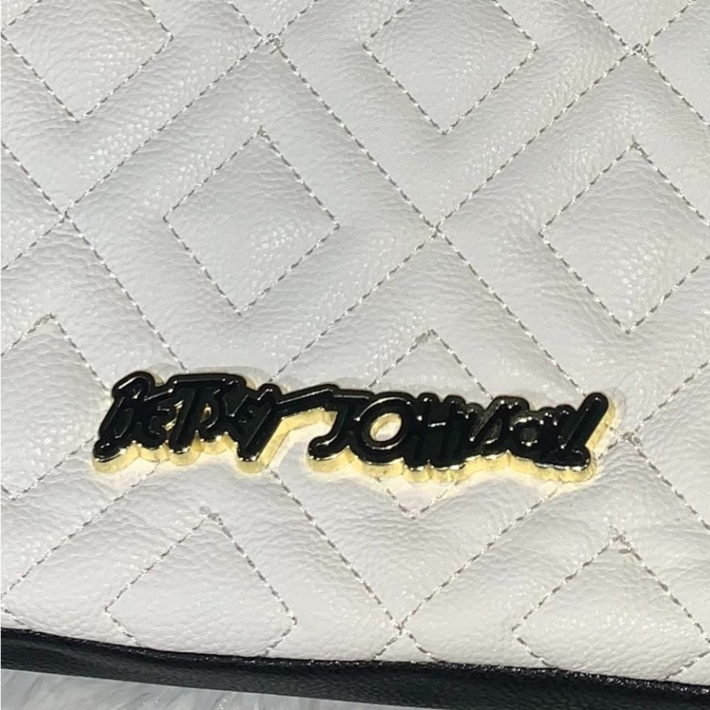 Betsey Johnson purse - Picture 7 of 7